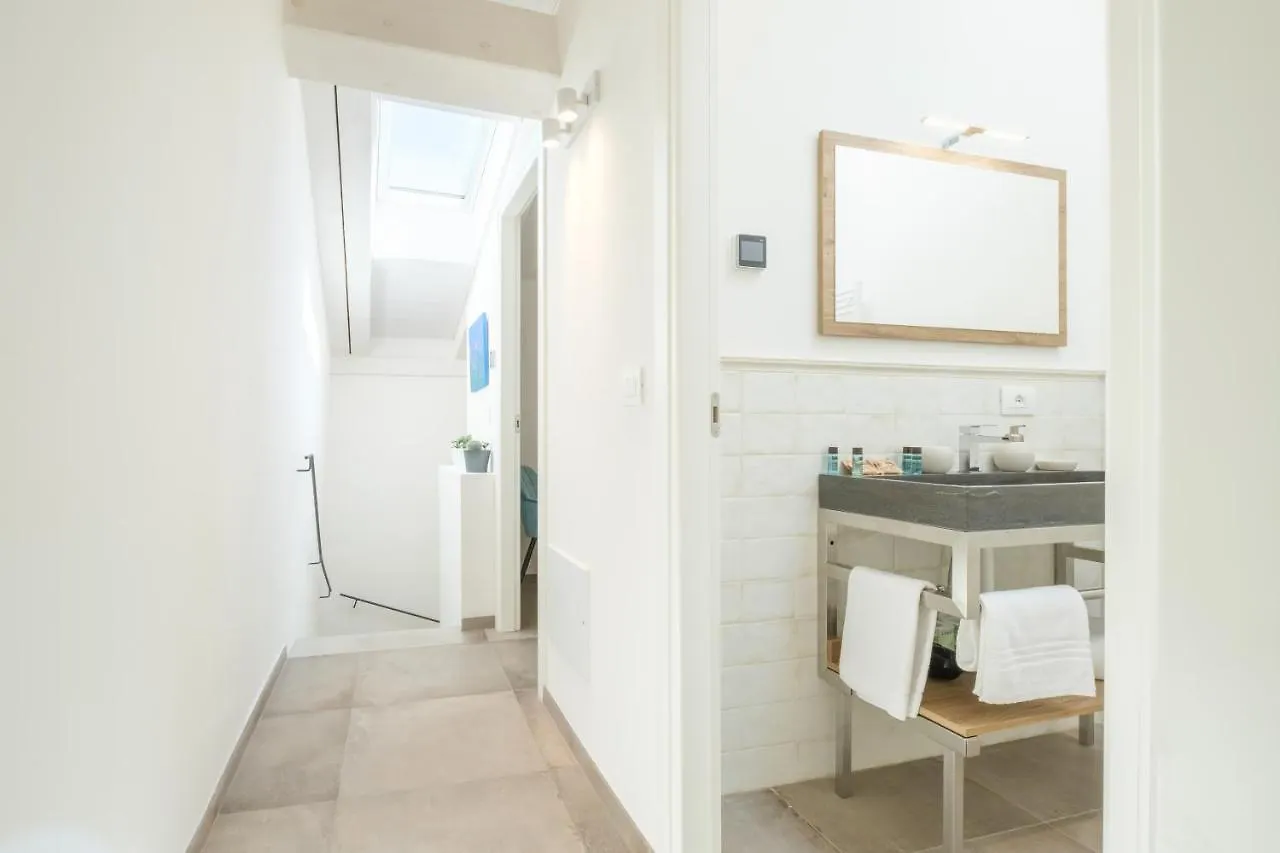 Apartment Helga House By Studio Vita Bologna Italy