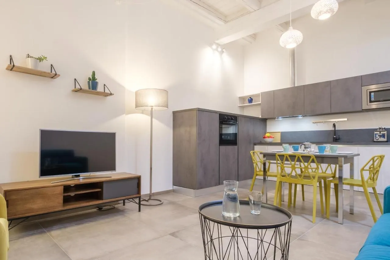 Helga House By Studio Vita Bologna 0*,